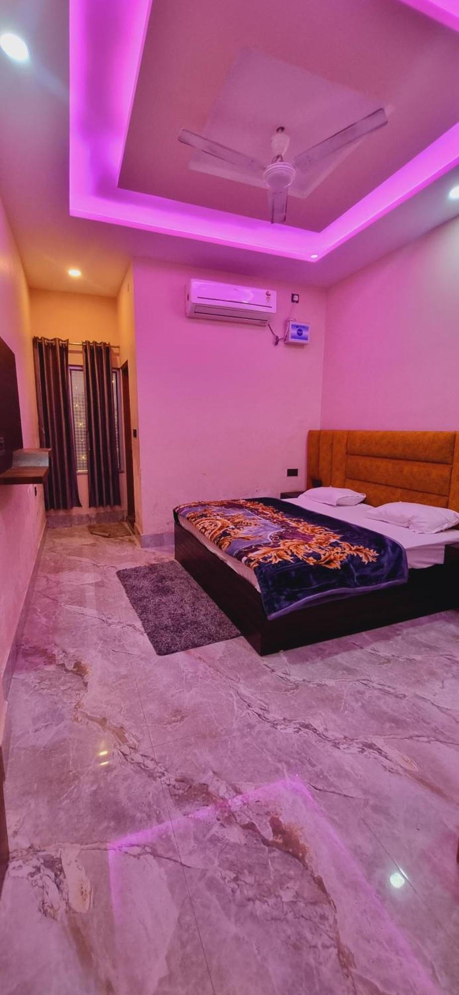 Surya Palace Ayodhya Екстериор снимка