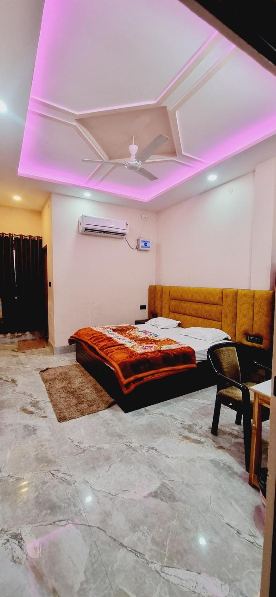 Surya Palace Ayodhya Екстериор снимка